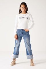 a32605-53-onmodel-total-2000-568f0c65