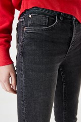 t42726-7070-flatshots-detail-2000-cecee75d