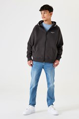 s43463-2884-onmodel-total-2000-1d3dc24f