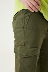 h33715-8196-flatshots-detail-2000-093dd42b